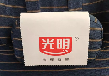 光明乳業(yè)登陸高鐵廣告，溫暖團圓歸家路
