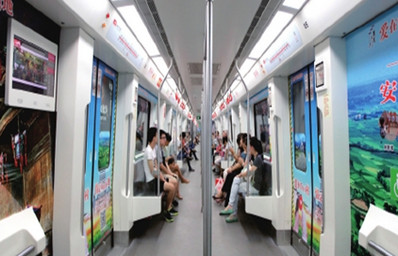 南昌地鐵創(chuàng)意內(nèi)包車(chē)廣告