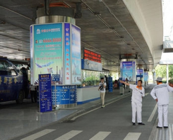 合肥新橋機(jī)場戶外橋底包柱廣告