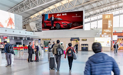 西安機場T2國內出發(fā)值機大廳LED廣告
