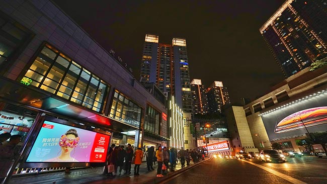 品牌和商家為什么要投放重慶候車(chē)亭廣告？