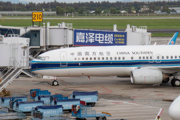 溫州機(jī)場(chǎng)廣告價(jià)格？溫州龍灣機(jī)場(chǎng)廊橋戶(hù)外廣告牌出發(fā)到達(dá)全覆蓋