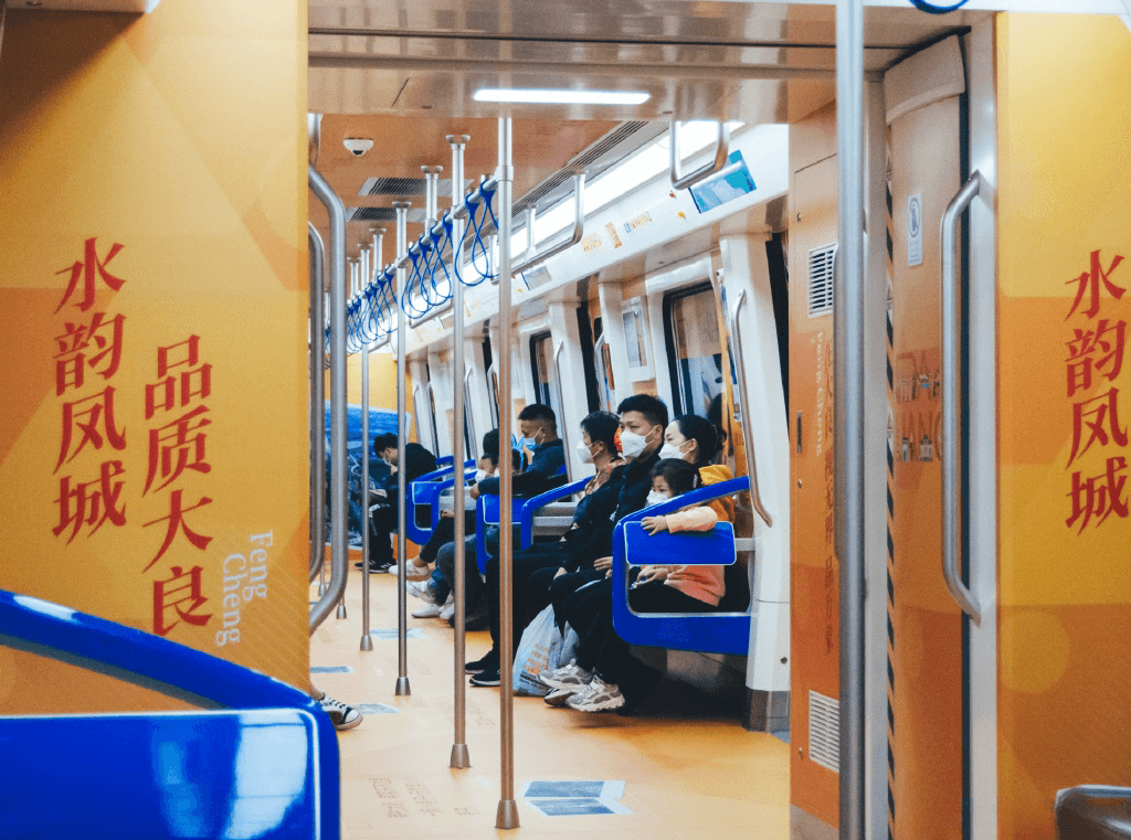 佛山地鐵3號線廣告價(jià)格多少錢？佛山地鐵廣告大良政務(wù)特色案例圖