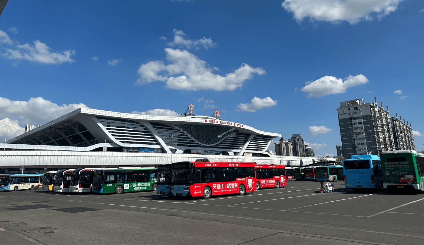 寧波公交車巴士廣告價格收費(fèi)多少錢？寧波公交車身廣告案例優(yōu)勢