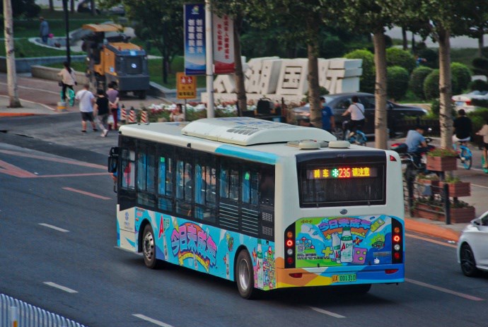 沈陽公交車巴士廣告價格收費標準，沈陽公交車身貼廣告案例優(yōu)勢
