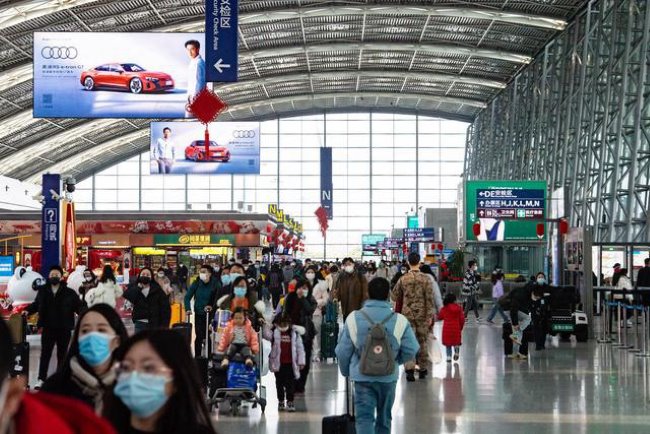 成都雙流機(jī)場(chǎng)廣告價(jià)格收費(fèi)，成都機(jī)場(chǎng)春運(yùn)出發(fā)廣告LED大屏優(yōu)勢(shì)