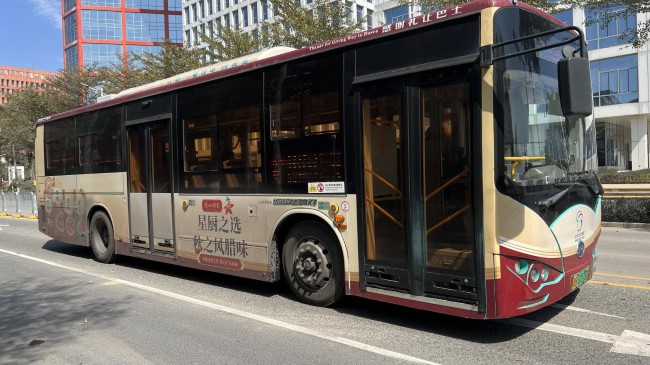 深圳公交廣告北環(huán)大道特產(chǎn)臘腸廣告案例，深圳公交車(chē)身廣告價(jià)格收費(fèi)