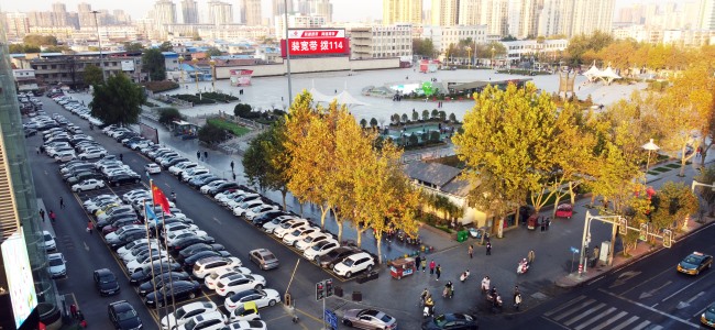 周口戶外LED大屏廣告價格收費，周口五一文化廣場地標(biāo)大屏LED廣告