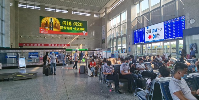 滁州站廣告價(jià)格收費(fèi)，滁州高鐵站候車大廳大屏廣告滁州火車站燈箱