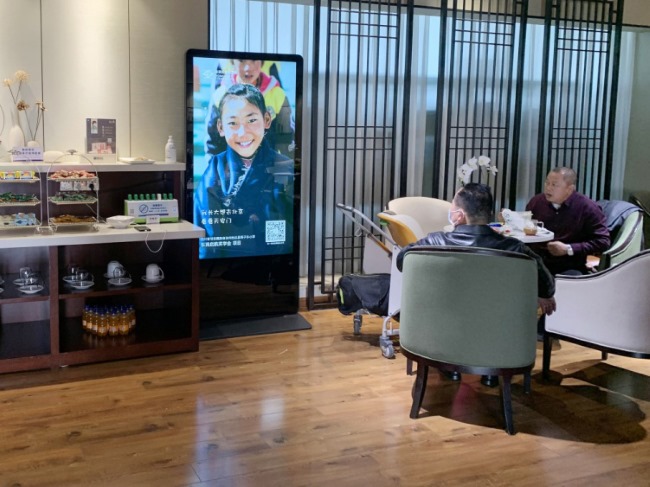 長(zhǎng)沙黃花機(jī)場(chǎng)貴賓廳休息室頭等艙電子屏廣告，長(zhǎng)沙機(jī)場(chǎng)廣告價(jià)格收費(fèi)