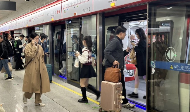 佛山地鐵播音導向廣告價格種類，佛山地鐵列車站臺語音播報廣告