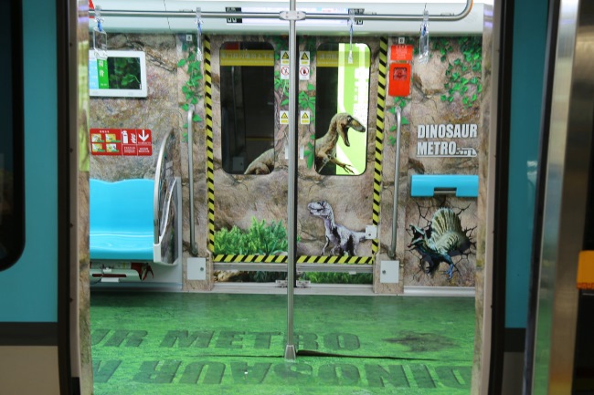 常州地鐵恐龍創(chuàng)意全景內(nèi)包車廣告上大分！常州地鐵列車廣告價格