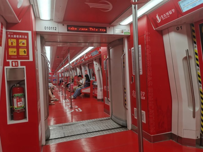 石家莊地鐵1號線全景內(nèi)包車貼案例分享，石家莊地鐵車廂廣告價格