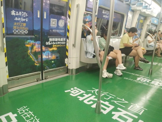天津地鐵全景創(chuàng)意內(nèi)包車景區(qū)文旅案例，天津地鐵車廂貼廣告價(jià)格