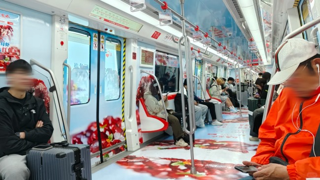 南通地鐵車廂創(chuàng)意全景內(nèi)包車廣告餐飲案例，南通地鐵列車廣告價格