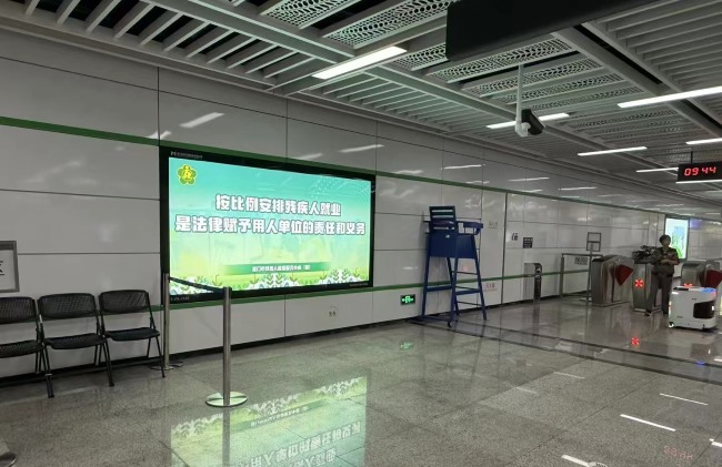 廈門地鐵站廳墻面燈箱廣告投放，廈門地鐵站臺廣告牌價格